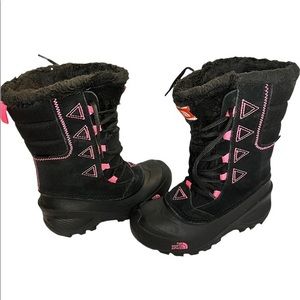 The North Face Waterproof Heat seeker 200gram Insulated Boots Pink/black size 1